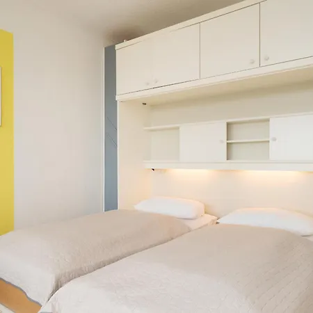 Stranddistel 4 Hafenperle Burgtiefe auf Fehmarn