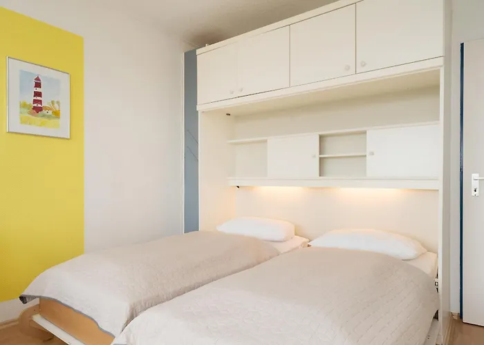 Stranddistel 4 Hafenperle Burgtiefe auf Fehmarn